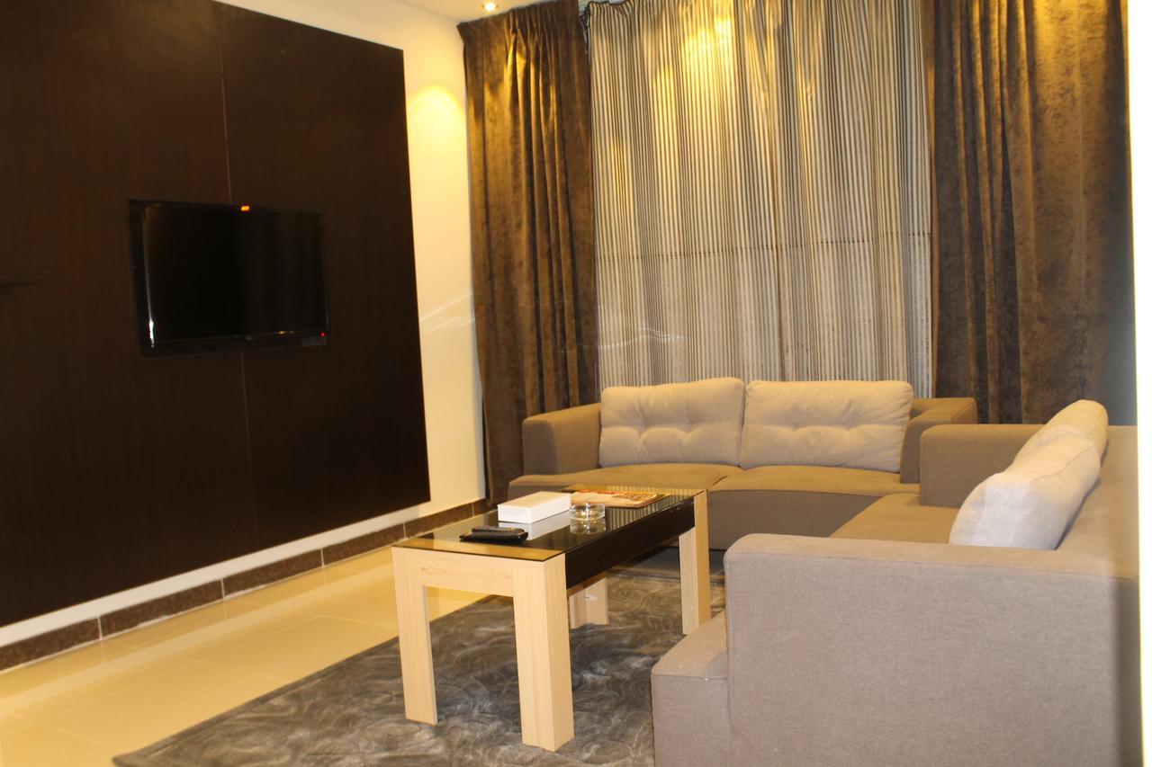 فندق دولف الرياض شارع العمرة Doolv Hotel Exterior foto